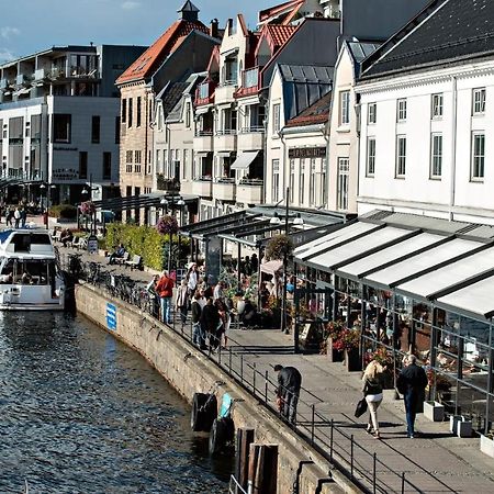 Moderne Leilighet Midt I Sentrum Av Fredrikstad Ngoại thất bức ảnh