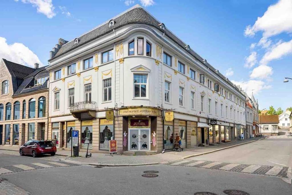 Moderne Leilighet Midt I Sentrum Av Fredrikstad Ngoại thất bức ảnh